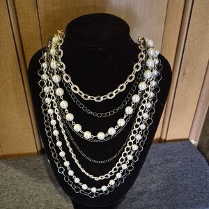 Elegant Multi-Layered Pearl and Chain Necklace